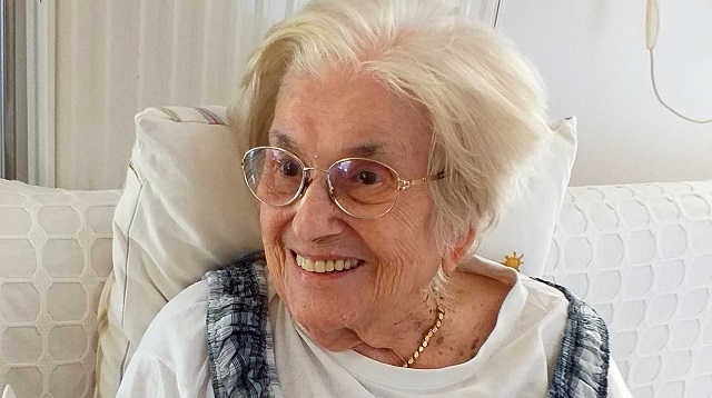 Απεβίωσε η δέσποινα του Βόλου – Ιφιγένεια Δουζένη